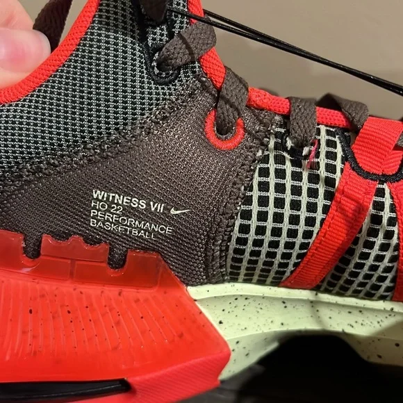 Lebron Witness VII, NWOT - Picture 5 of 6